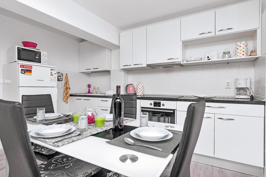 Guesthouse Josko Makarska Zewnętrze zdjęcie